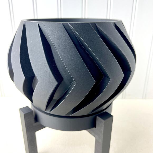 Geometric Indoor Planter Pot, Manse Planter Pot, Swirl Chevron Design - Picture 3 of 10